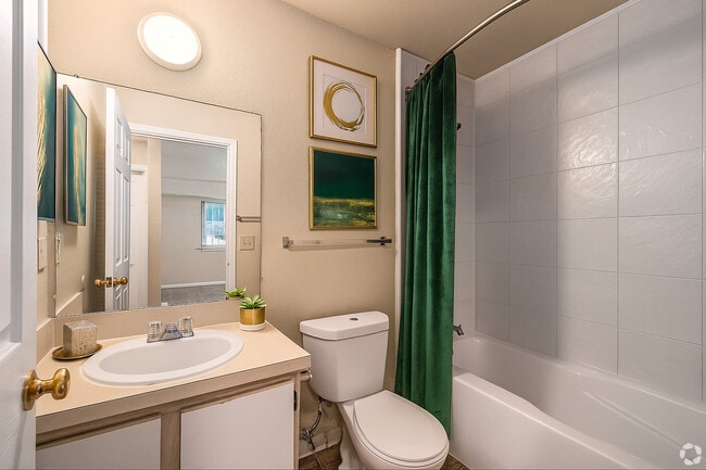 Foto del edificio - Oakridge Apartments