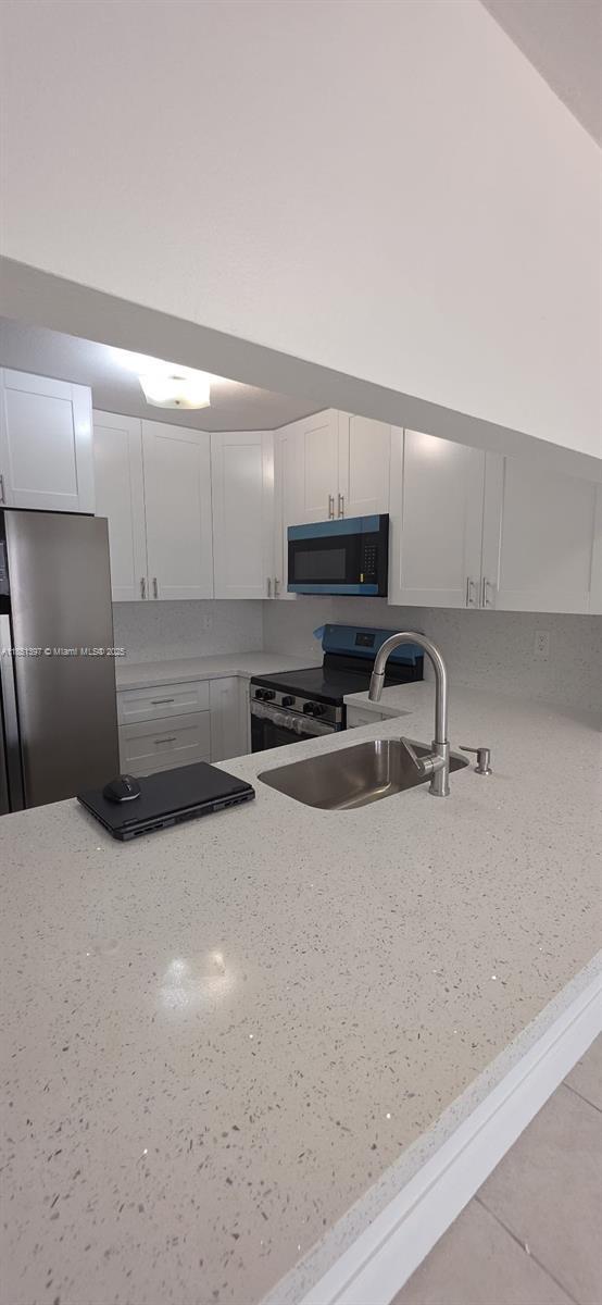 Foto del edificio - 8185 NW 7th St