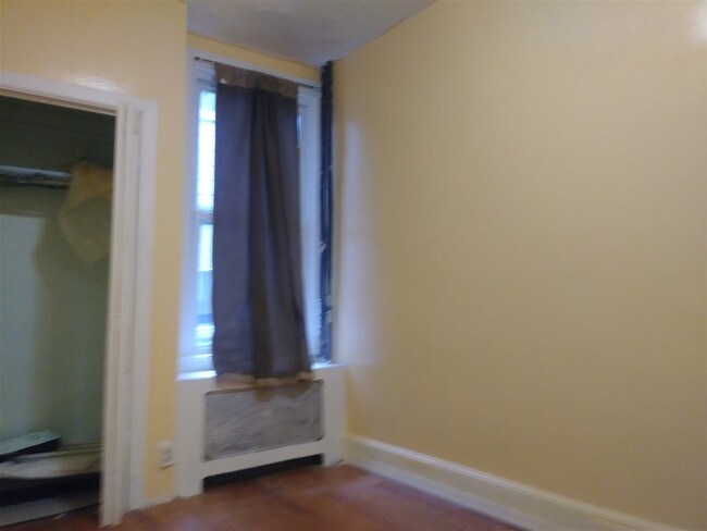 Building Photo - 591 Avenue A