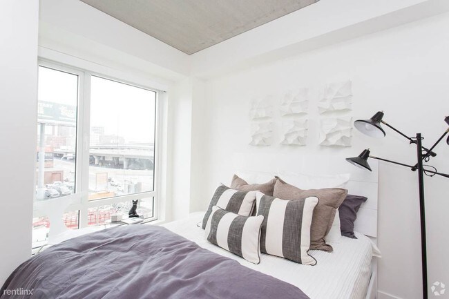 Building Photo - Studio, 1 bath  - 410 Harrison Ave 736