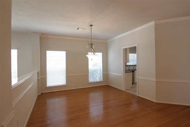 Building Photo - 3107 Waters View Dr