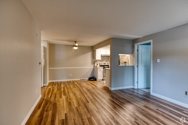 2BR, 2BA - 918 SF - The Ardent at Mill Creek