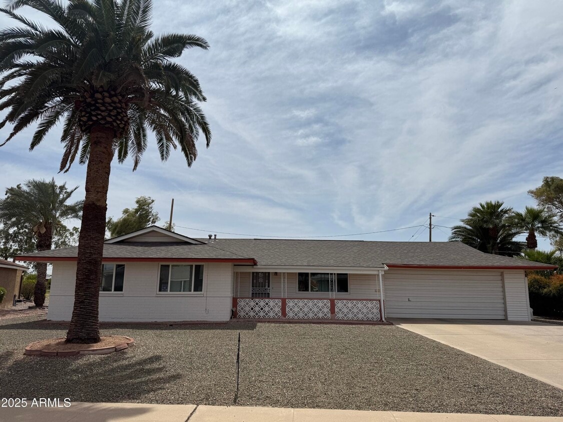 Primary Photo - 12012 N Pebble Beach Dr