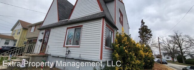 Building Photo - 4 br, 1.5 bath House - 5083 Homestead Ave