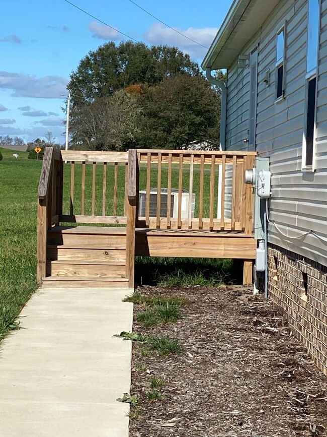 Foto del edificio - RANCH HOME