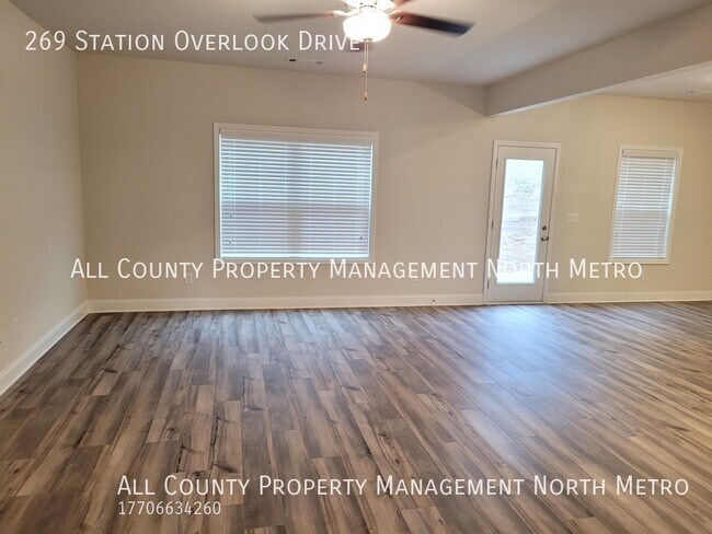 Foto del edificio - New 4BR/2.5BA Home in new Auburn neighborh...