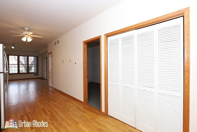 Foto del edificio - 920 N Paulina St