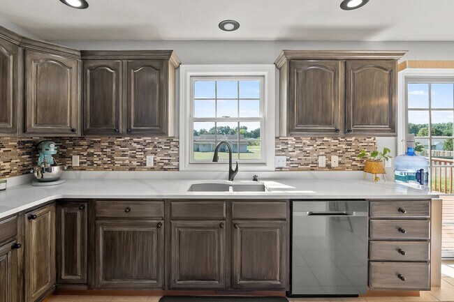 Foto del edificio - Four bedroom, 3 Bathroom with Bonus Room a...