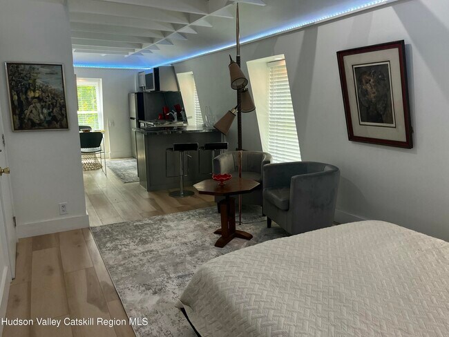 Foto del edificio - 20 Tannery Brook Rd