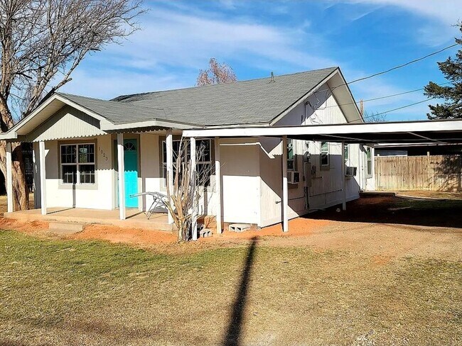 Foto del edificio - 1023 Wellington Ln