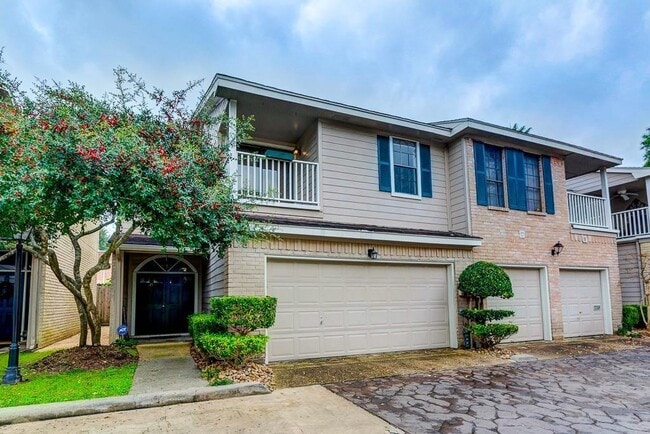 Building Photo - 2220 Bering Dr