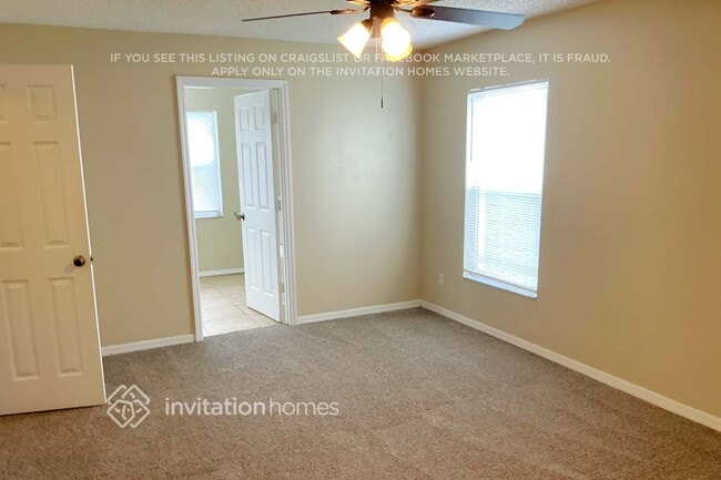 Building Photo - 422 Flamingo Ct