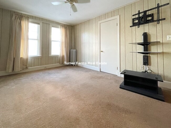 Building Photo - 11 Bowdoin St