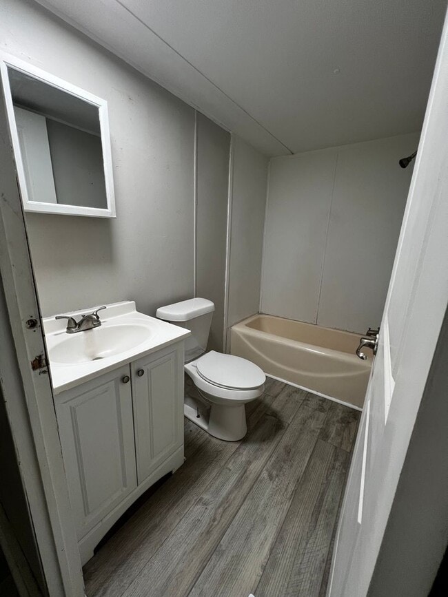 Foto del edificio - Commerce Park North