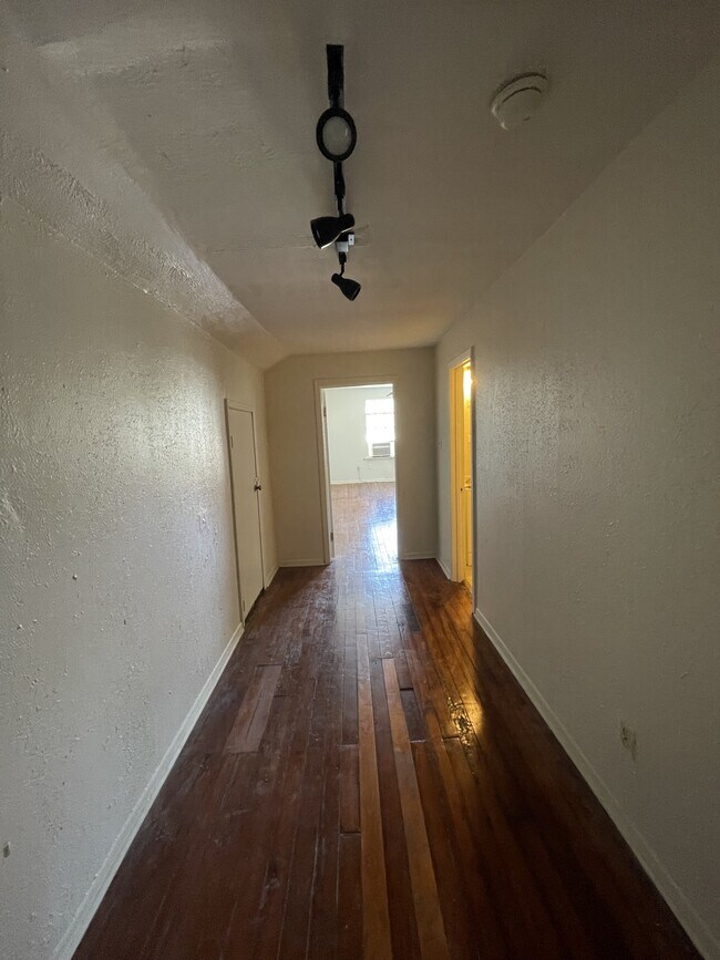 Building Photo - 4219 Perrier St