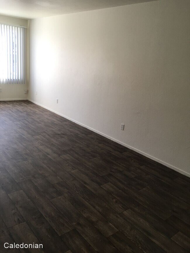 Building Photo - 475 E 600 S