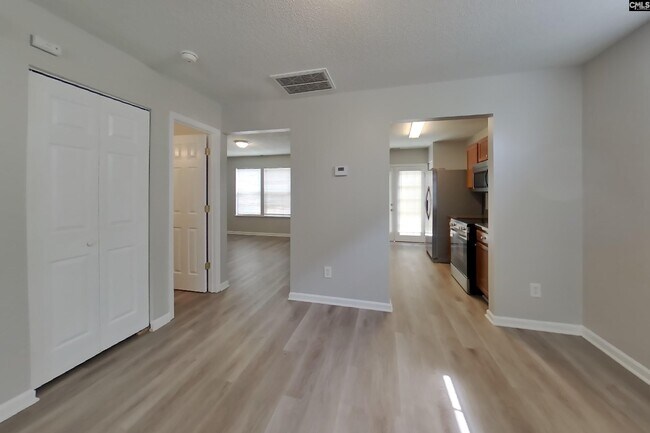 Foto del edificio - 152 Cottage Lake Way