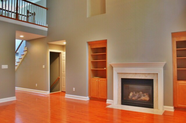 Building Photo - *Pending Application* Beautiful large 5 be...
