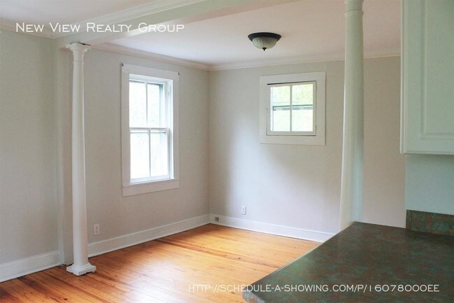 Building Photo - 139 Hawthorne Rd