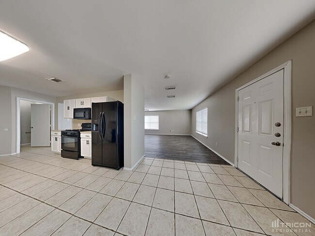 Foto del edificio - 9303 Deep Valley Dr