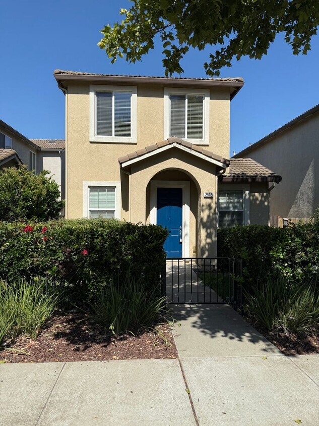 Foto principal - 2912 Mojave Dr
