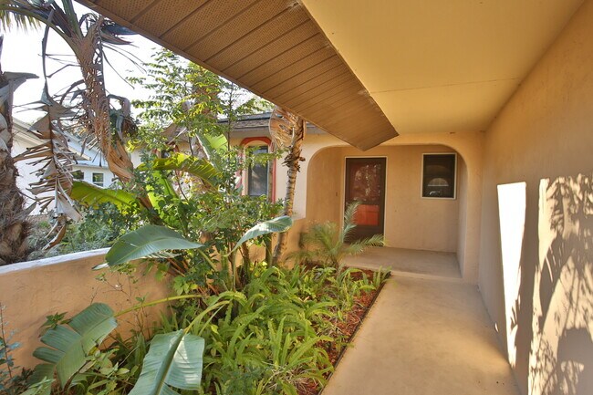Foto del edificio - Available now!