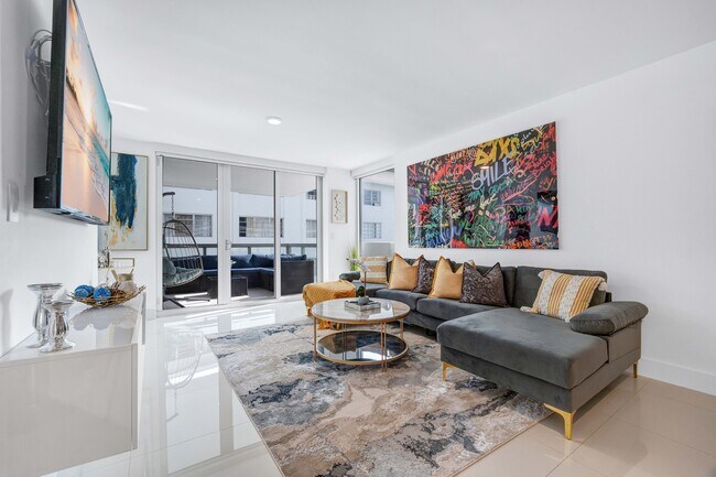 Foto del edificio - 9261 E Bay Harbor Dr