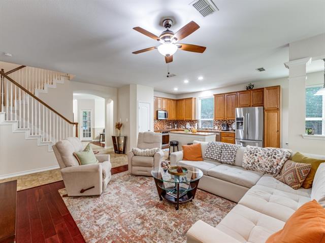 Building Photo - 8608 Davis Dr