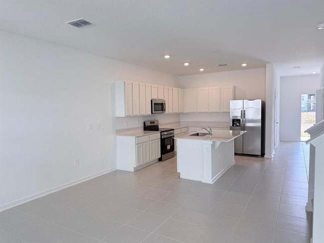 Foto del edificio - 2665 Bevel Ln