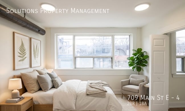 Building Photo - **Newly Renovated 2 Bedroom Unit**