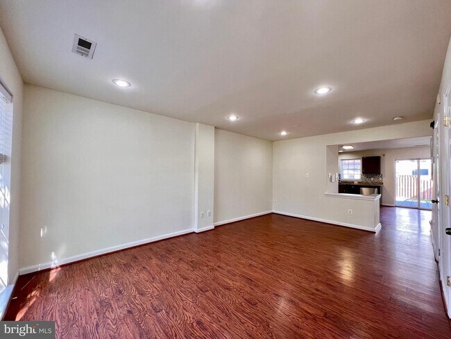 Building Photo - 42816 Shaler St