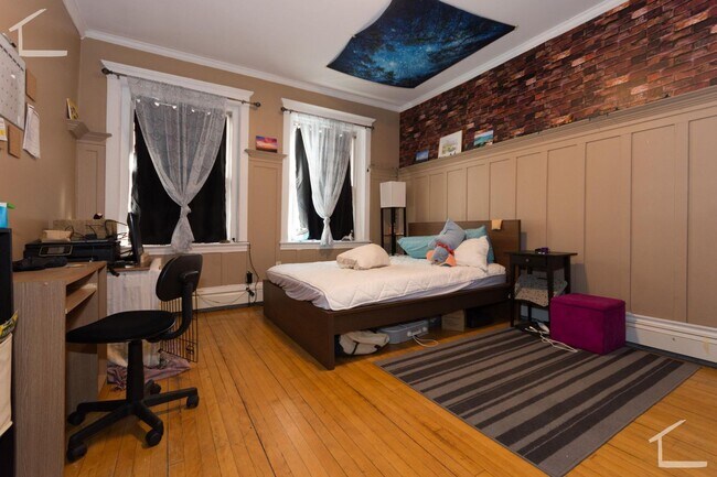 Foto del edificio - 8 Glenville Ave