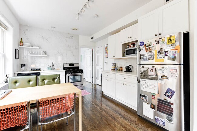 Foto del edificio - 2613 N Fairfield Ave