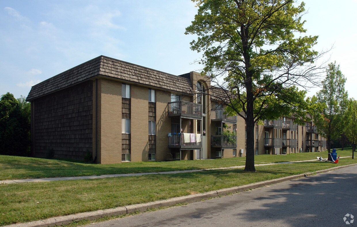 Devonshire Apartments 902 Gribbin Ln Toledo, OH