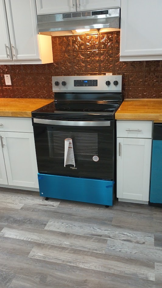 New Stove - 455 Highland Dr