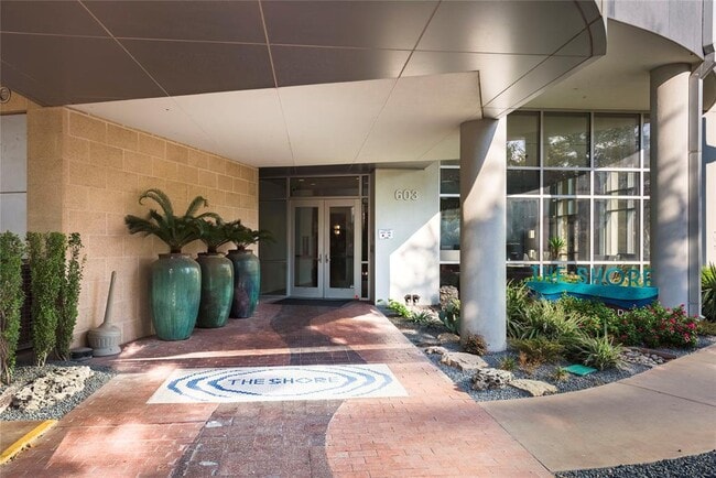 Foto del edificio - 603 Davis St