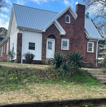 Building Photo - 205 Panola St