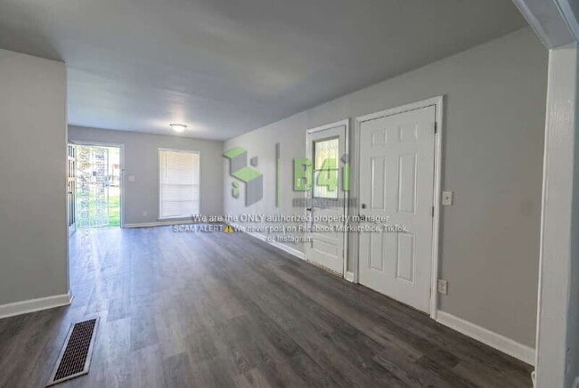Building Photo - 451 Fairlock Ln NW