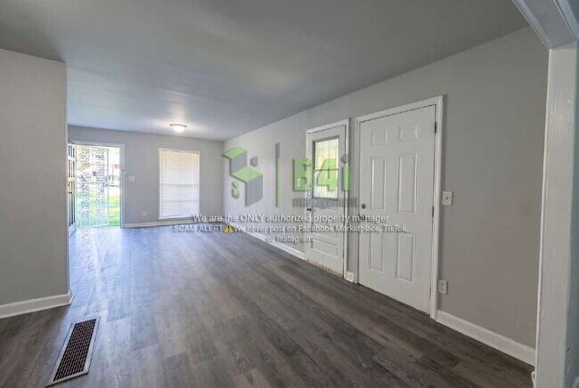 Foto del edificio - 451 Fairlock Ln NW