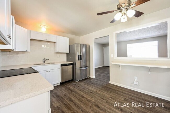 Foto del edificio - 15876 E Cornell Pl