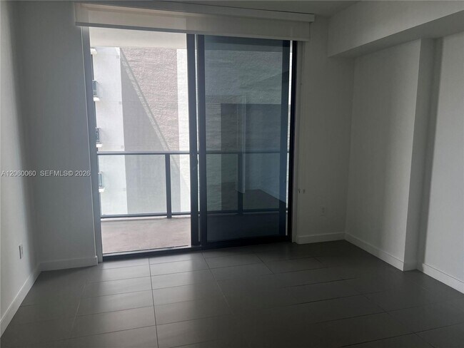 Foto del edificio - 1600 NE 1st Ave