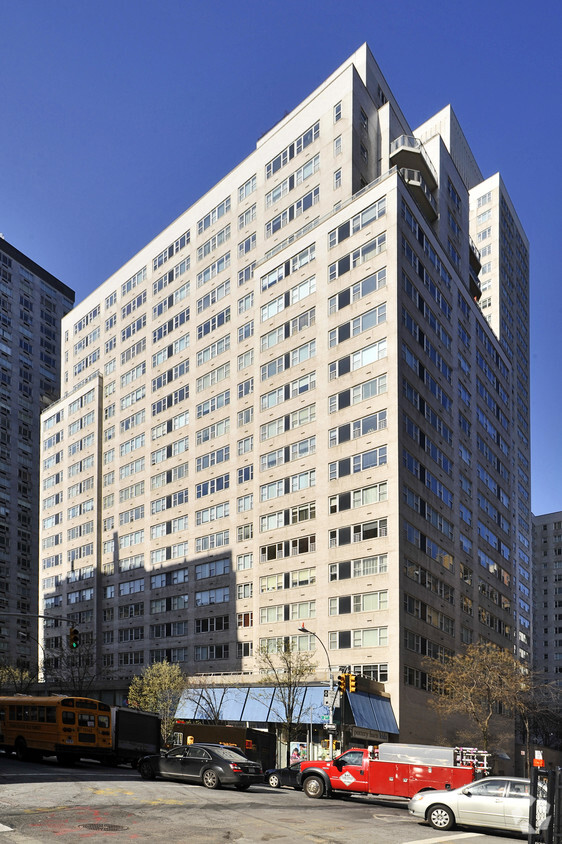 Foto principal - 215 East 68th Street