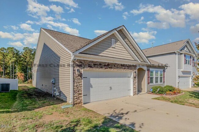 Building Photo - 46 S Great White Way