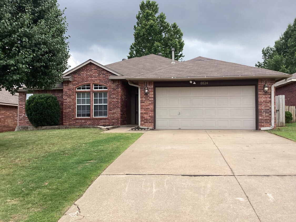 Foto principal - 8824 NW 85th St
