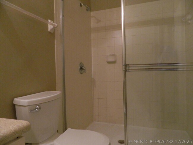 Building Photo - 3305 Shoma Dr