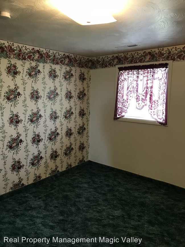 Foto del edificio - 4 br, 3 bath House - 3184 S. 1900 E.