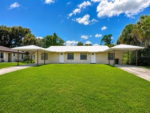 Building Photo - 257 Camillia Ln