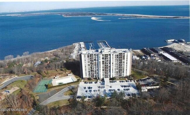 Building Photo - 1 Scenic Dr