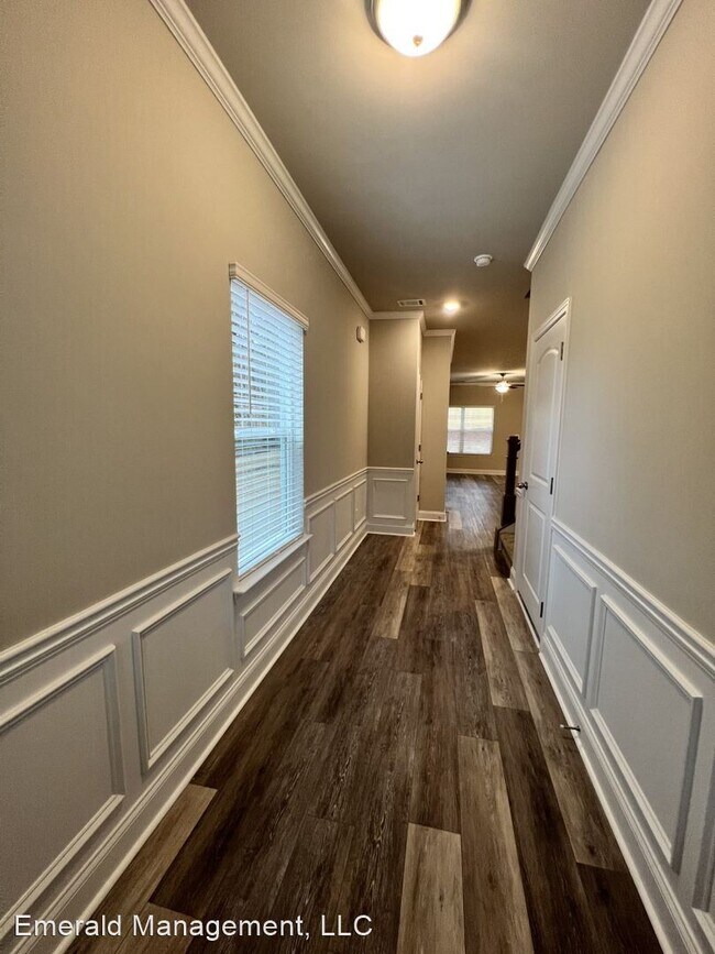 Building Photo - 3 br, 2.5 bath House - 5506 Rockfern Drive