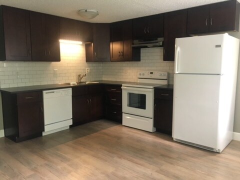 Cocina - 2916 1st Ave W